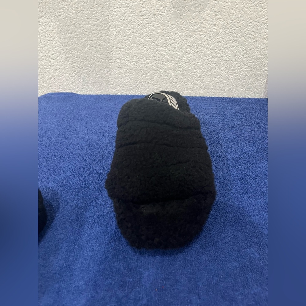 Ugg Cozy Stylish Fluff Yeah Slide Slippers Black Size 2Y - Picture 10 of 16